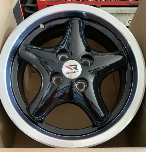 Jogo de rodas aro 15 novas 