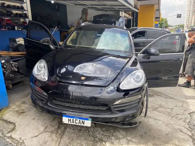 Farol Capo Parachoque Porsche Cayenne 2013