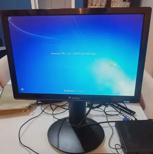 Monitor 19 polegadas tela rotativa