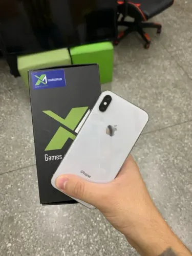 iPhone X prata sem detalhes com garantia / entrego