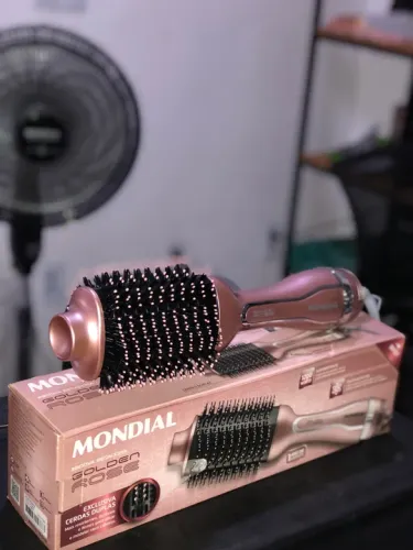 Escova seca, alisa e modela