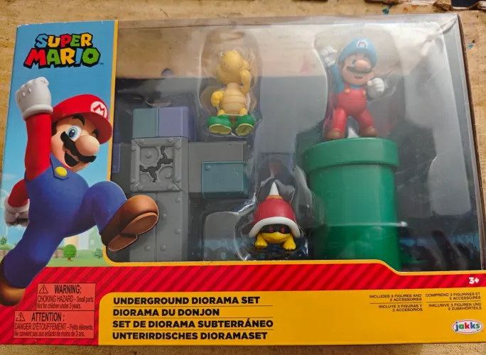 Super Mario Underground diorama set
