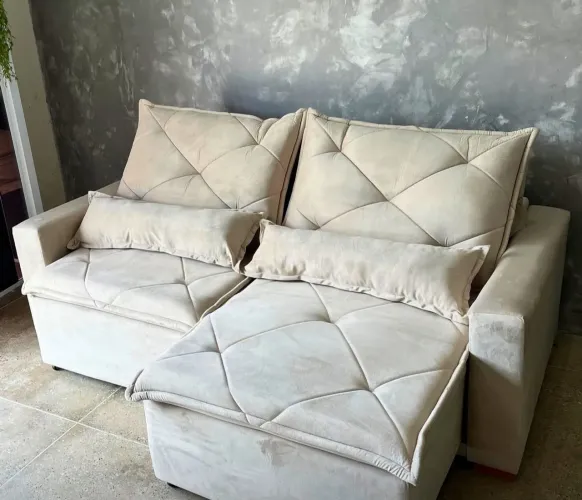 Sofá cama retrátil reclinável Bege com Design Moderno