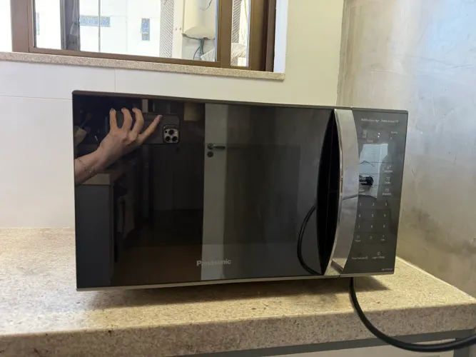 MICROONDAS PANASONIC 127V USADO QUEBRADO (NÃO ESQUENTA)
