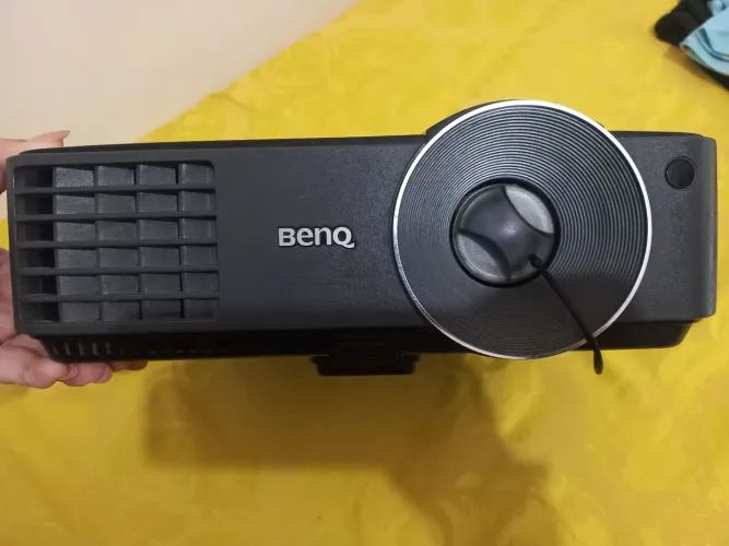 Retroprojetor BenQ MX520 - Usado / com defeito 