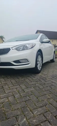 Kia cerato ano 2016