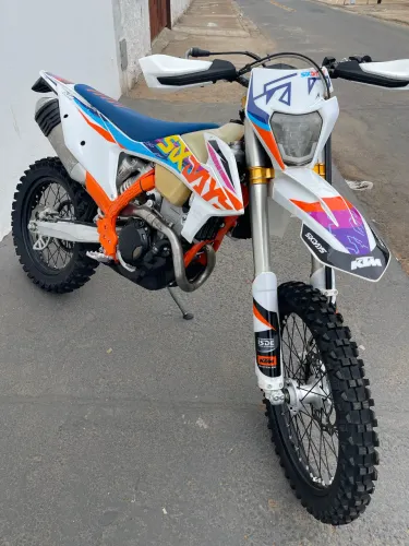 KTM 350 EXCF SIX DAYS 2022  