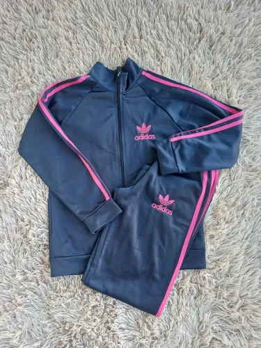 Conjunto agasalho Adidas infantil
