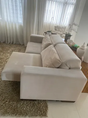 Sofá retrátil de madeira macissa