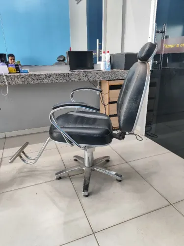 Cadeira de barbeiro reclinável