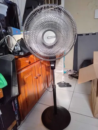 Ventilador Malory, funcionando 100%. Foi revisado recentemente