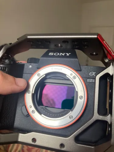 Câmera Full Frame Sony a7III + Cage SmallRig + Bateria Original Sony - Excelente Estado