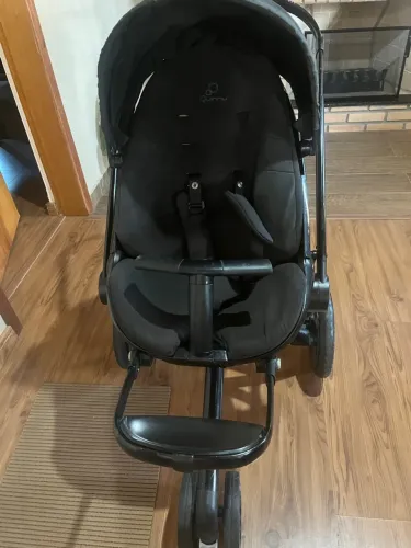 Carrinho de Bebê Quinny