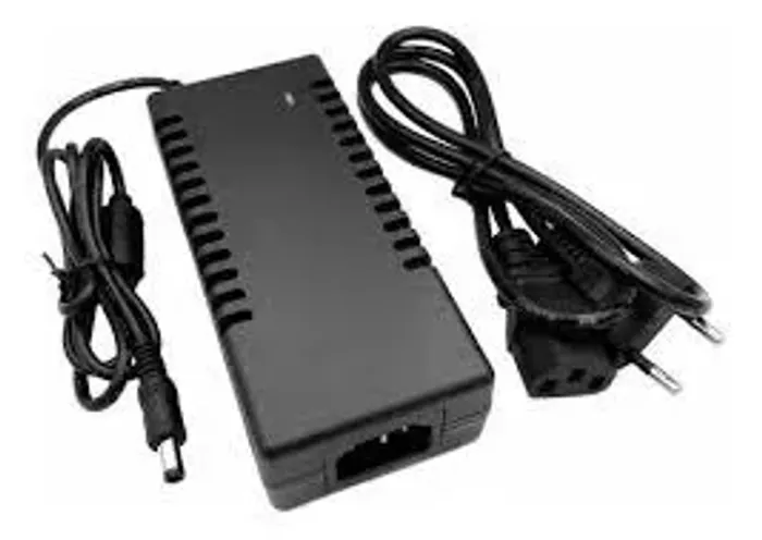 Fonte de 12V/10A