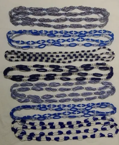 Colares, broches, Contraeguns e confecção de turbantes "Filhos de Gandhy"