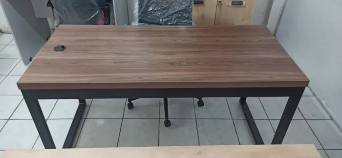 Mesa de escritório 1,50m