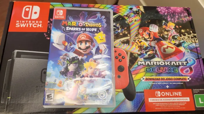 Nintendo Switch - semi novo - APENAS VENDA!