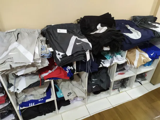 distribuidora atacadista de roupas masculinas a partir de 6 peças temos