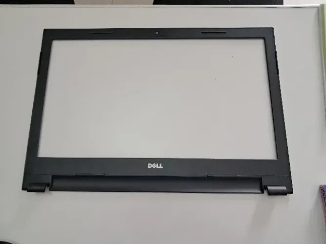 Moldura da tela do notebook Dell Inspiron 3542