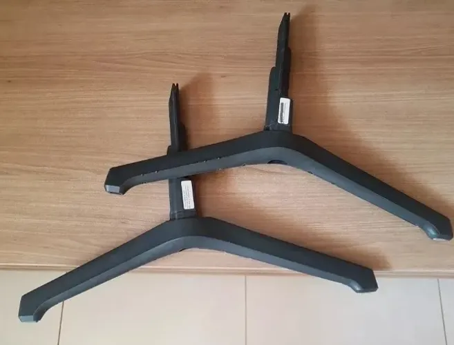 Base Pé Suporte Tv Samsung Au 7700 70 