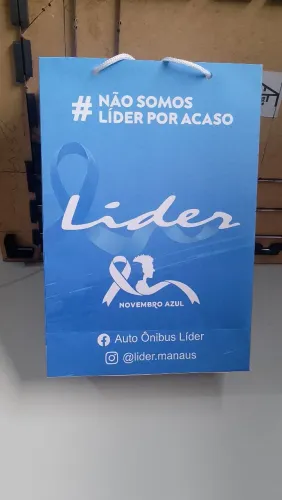 Sacolas de papel personalizadas a partir de R$:1,10