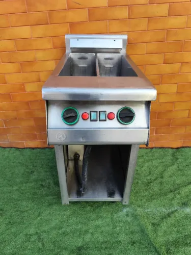 Fritadeira Industrial Dupla Berta 380 vts 