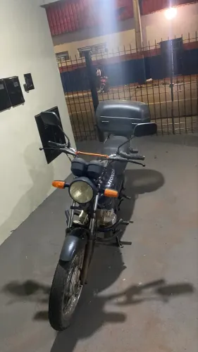 Moto Fan 125 preta 2008