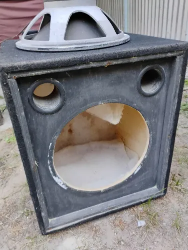 Caixa acústica para Subwoofer 15pol