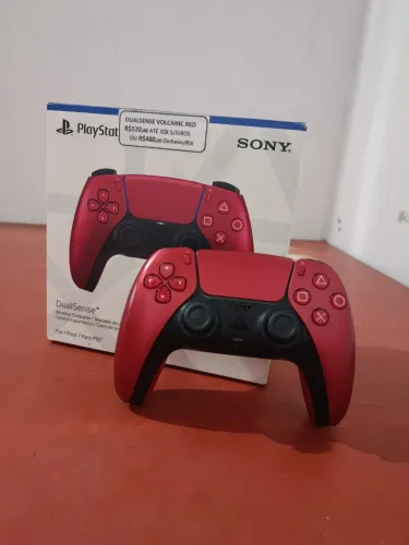 Controle de Playstation 5 - edição vermelha