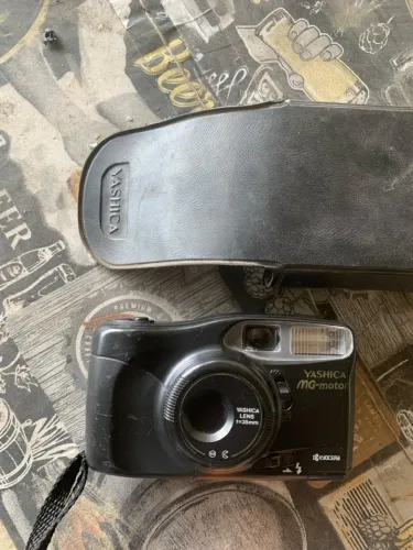 Câmera yashica motor