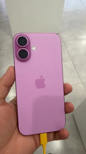 iPhone 16