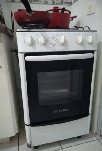 Fogão 4 bocas com Forno convertido para gás encanado