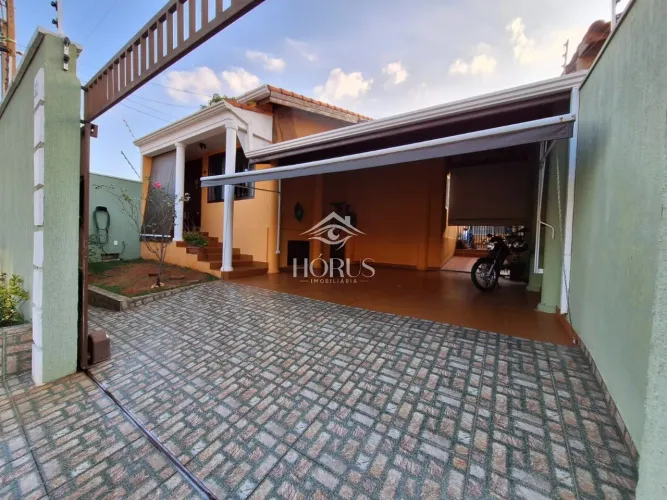 Imperdível Casa à Venda em Sorocaba-SP no Jardim Residencial Deolinda Guerra: 3 Quartos, 1