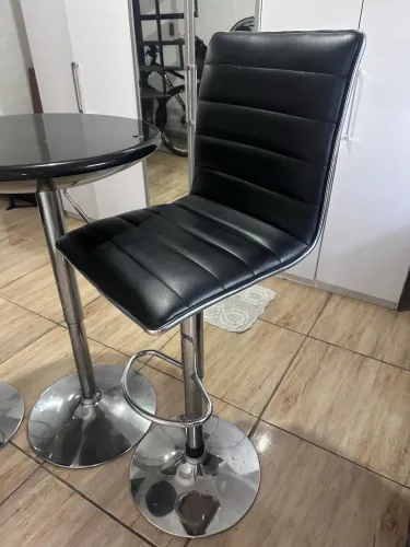 Bistrô duas banquetas