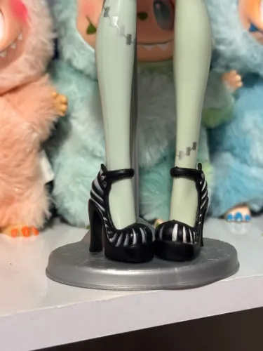 sapatos frankie básica monster high