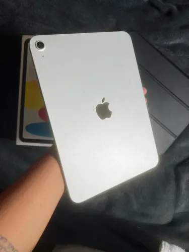iPad 11 128gb