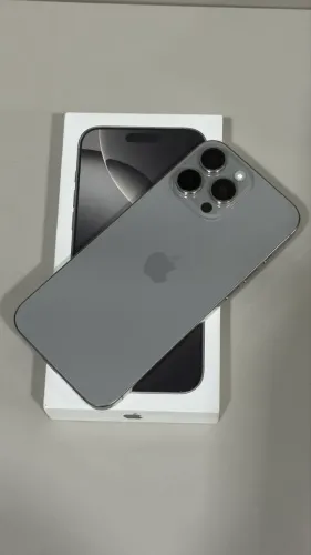 iPhone 16 pro max 256gb impecável todo original bateria 91%