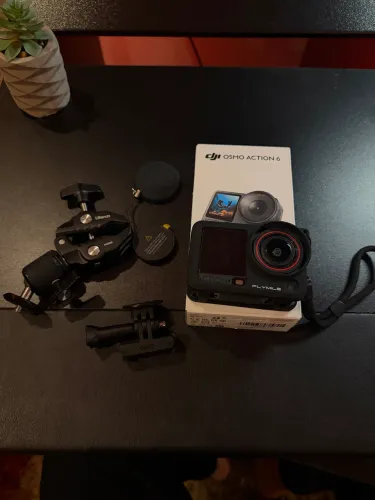 DJI OSMO ACTION 6 + SD 256gb + Case + Clamp