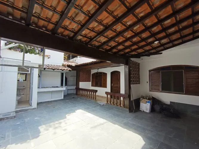 Casa com 3 quartos em Almerinda - São Gonçalo - RJ