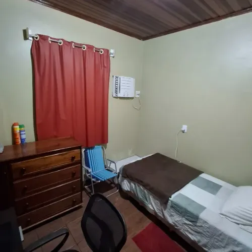 Quarto em Itacoatiara 