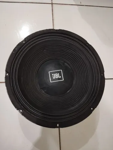 Auto falante JBL 800RMS 15pol