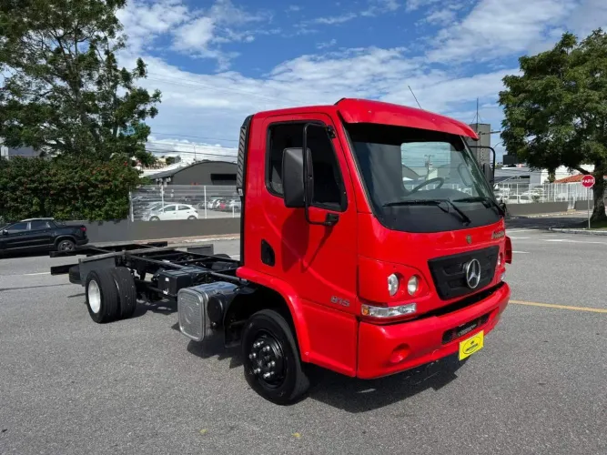 ACCELO 815 2P (DIESEL) (E5) VERMELHA 2012/2012