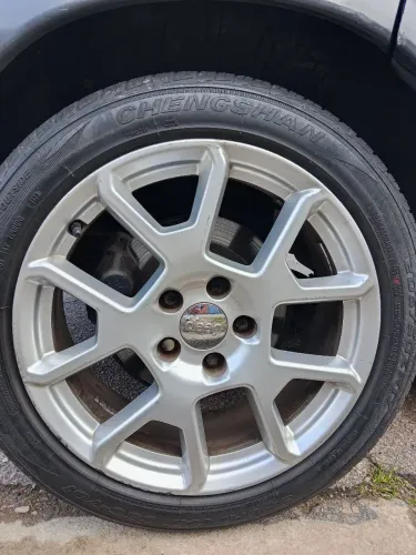 Rodas aro 17" Liga Leve Original Jeep Renegade / Jeep Compass