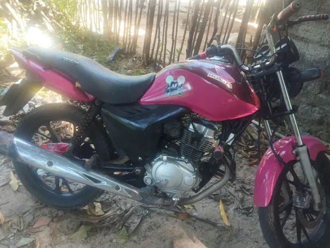 Vende essa moto 