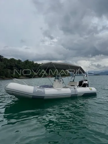 Bote inflável Zodiac Italiano 5 metros não é Flexboat Zefir
