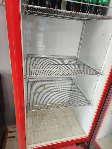 VENDO EXPOSITOR DE BEBIDAS