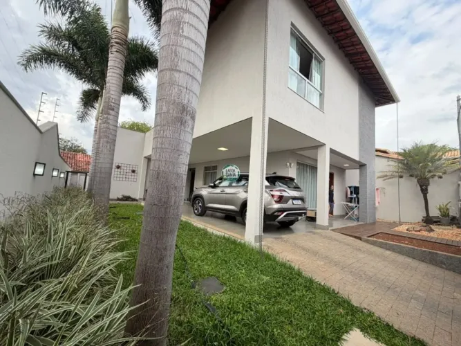 Casa com 4 quartos à venda, 206 m² por R$ 1.250.000 - Lundceia - Lagoa Santa/MG