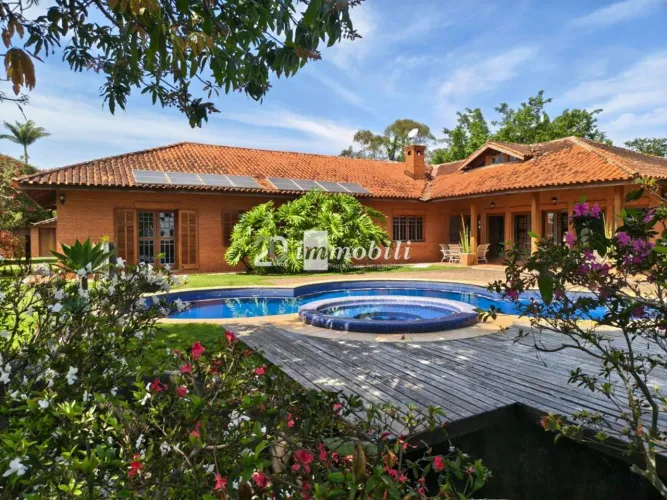 Casa para alugar em Carapicuíba, Granja Viana, com 4 quartos, com 750 m², Fazendinha