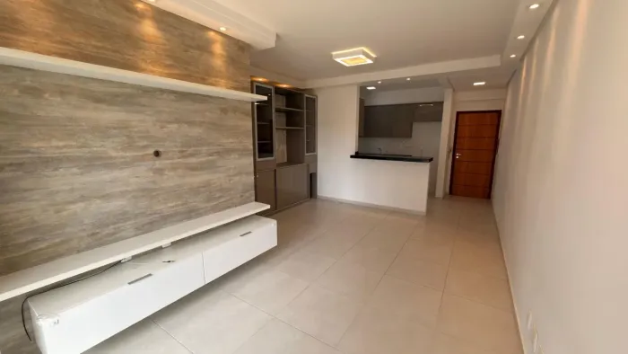 Apartamento com 2 dormitórios para alugar, 81 m² por R$ 3.889/mês - Parque Campolim - Soro