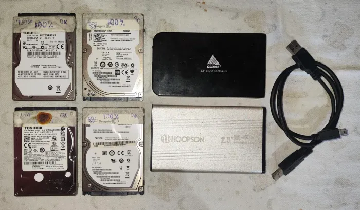 HDs 500GB, 750GB e 1TB (USADOS e FUNCIONANDO) + 2 CADDY (c/ cabos)